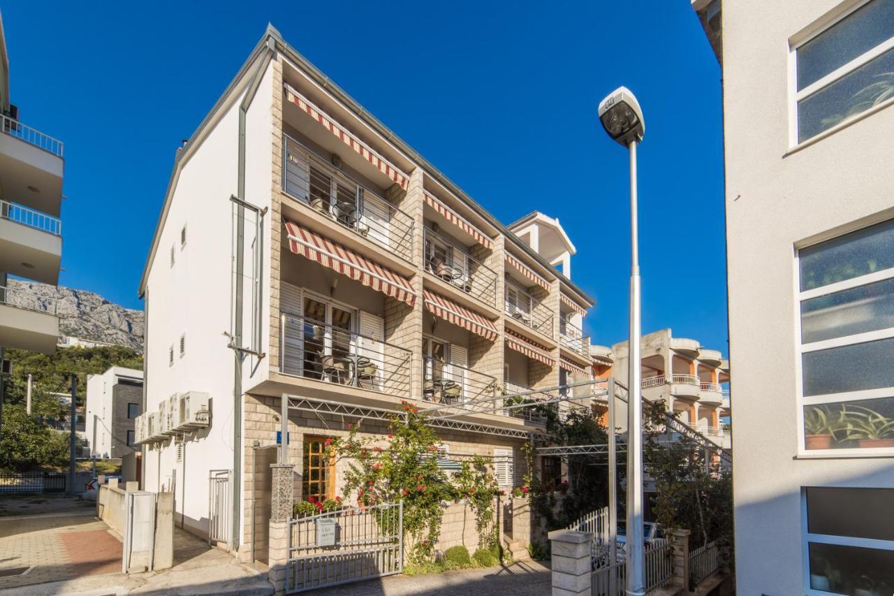 Apartments Hermina Tučepi Eksteriør bilde
